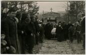 Žagarės parapijietės (Kozlovskis) laidotuvės evangelikų liuteronų kapinėse ir kun. Gustavas Rauskinis