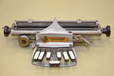 Brailio rašto mašinėlė, pagaminta Leipcige 1974 m.