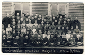 Andrioniškio pradžios mokyklos mokytojai ir mokiniai