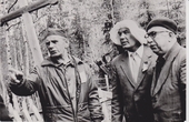 Tremtinys V. Eimontas pirmoje palaikų pervežimo ekspedicijoje. Igarka, 1989 m.