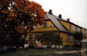 D. ir Z. Kalesinskų liaudies amatų mokyklos fasadas iš kiemo pusės