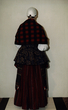 D. ir Z. Kalesinskų liaudies amatų mokykloje sukurtas kapsės moters tautinis kostiumas