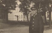 Šiauliai. Vyrų gimnazijos 75 m. jubiliejus 1851-1926 m. Sargas J. Mikulskis tarnauja 1886-1926