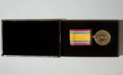 Aukso medalis „Už nuopelnus Lietuvos sportui“ su dėžute