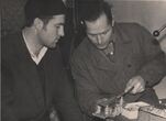 Utenos LEKG ARS'o baro meistras Stasys Kavoliukas  ( kairėje ) ir darbininkas Antanas Ramelis 1965 m.