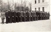 Panevėžio valstybinės berniukų gimnazijos moksleiviai karinio rengimo pamokoje