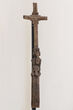 Kryžius su Nukryžiuotojo skulptūra (V. Svirskio)