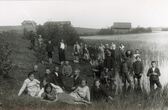 Vyžuonų mokyklos mokiniai su mokytoja Zose Orakauskaite Šileikiene-Buidoviene apie 1930 m.
