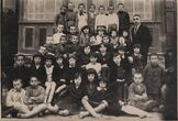 Utenos žydų mokyklos mokiniai su mokytoju Berkeliu 1930 m.
