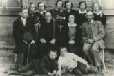 Lenkų mokyklos mokytojai ir moksleiviai